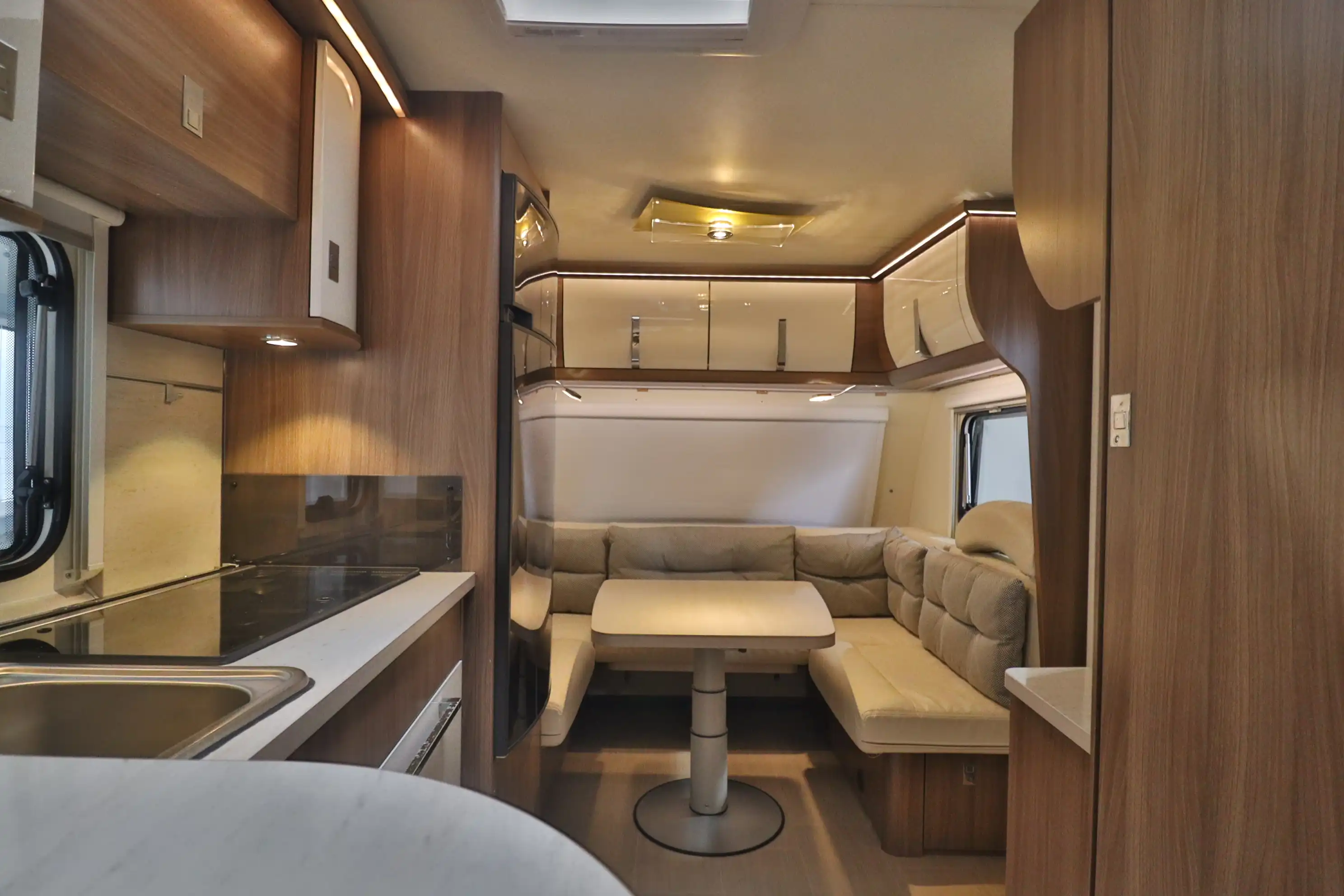 BUERSTNER Averso TOP 465 TS